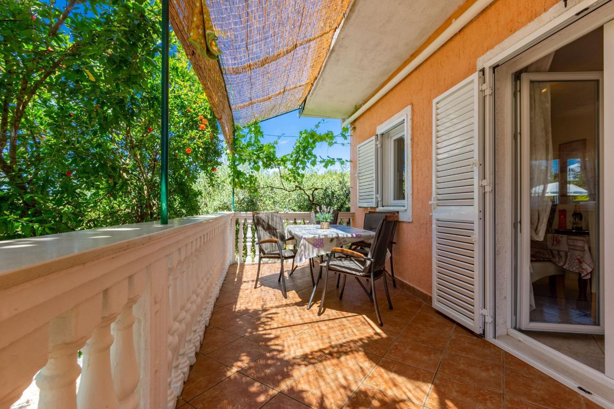 Holiday Home Flora 扎达尔 外观 照片
